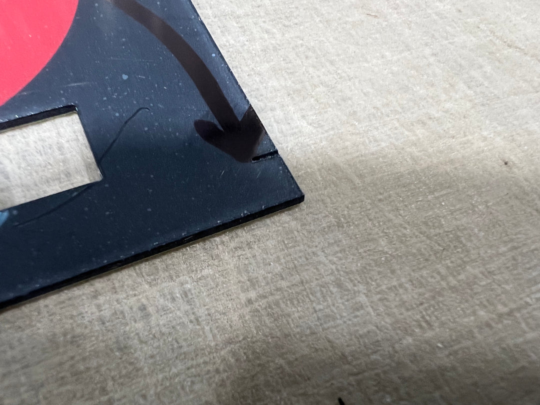 Neo Geo serial Number cabinet label. – Szabo's Arcades