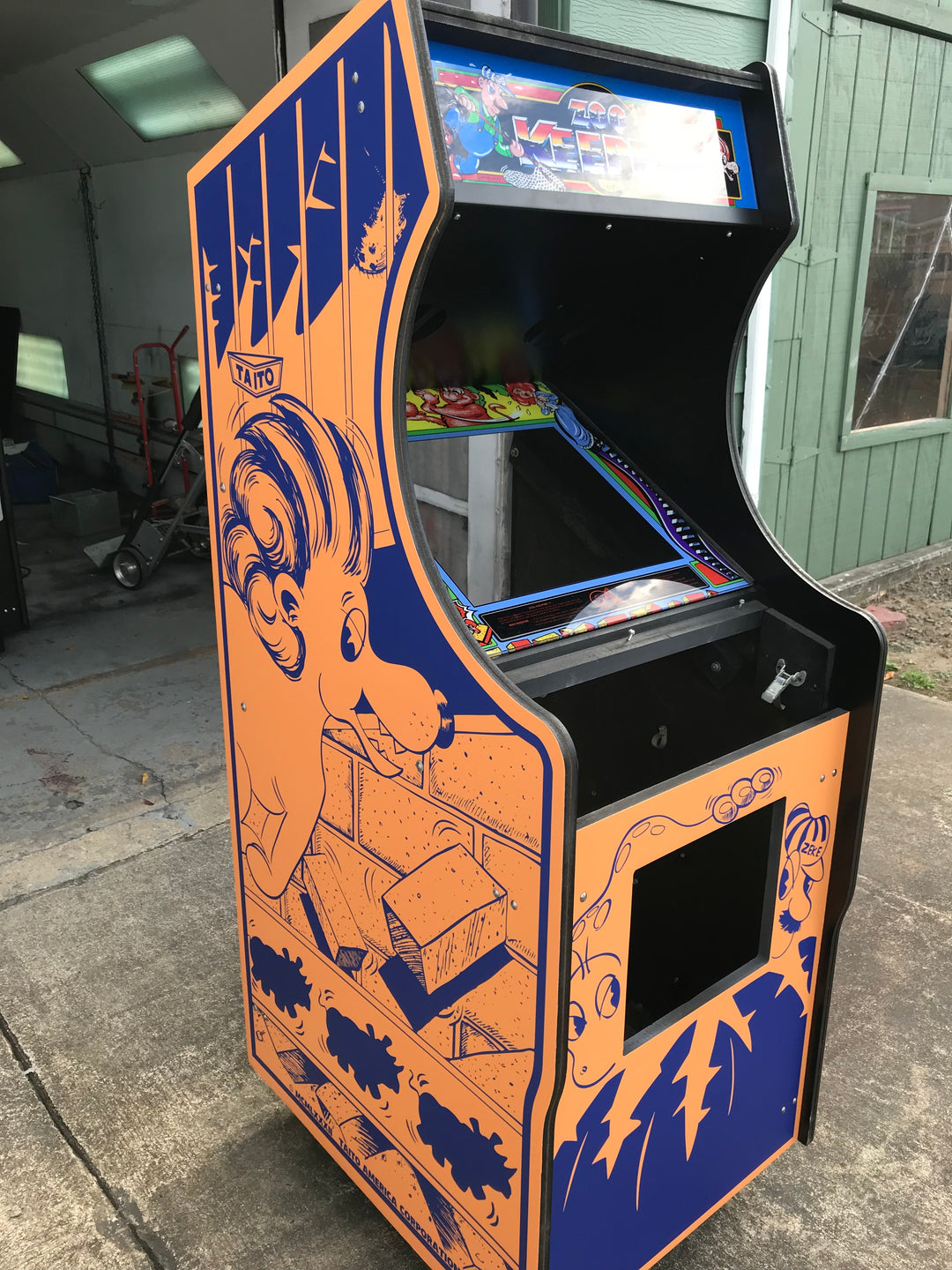 Zookeeper Side and Front Art – Szabo's Arcades