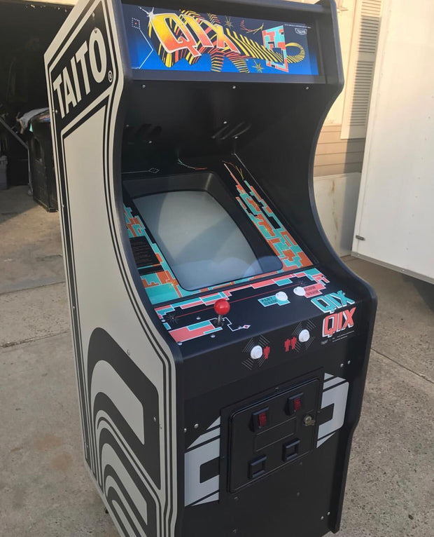 Qix bezel